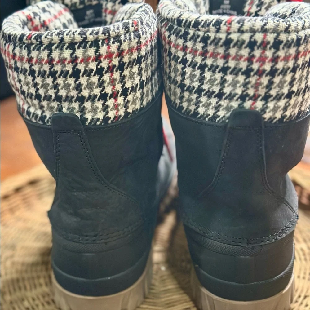 J Crew 2019 Holiday Perfect Winter Black Waterproof Red Houndstooth Boots